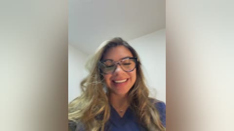 alicee16 free recording from 2026-01-17 00:03:00