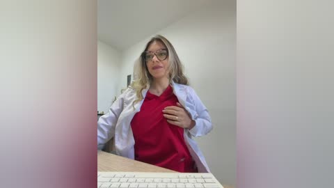 alicee16 free recording from 2026-01-17 00:25:00