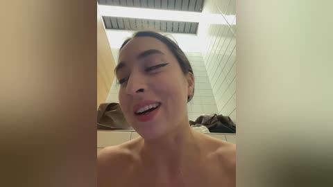 holly_play free recording from 2026-01-17 00:08:00