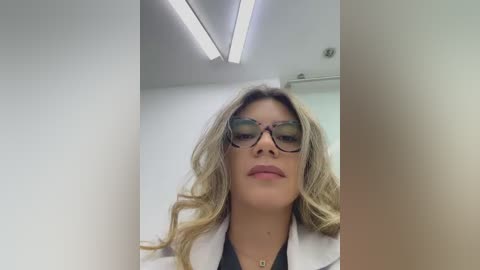 alicee16 free recording from 2026-01-18 00:33:00