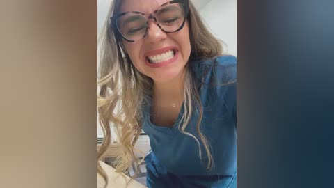 alicee16 free recording from 2026-01-19 00:56:00