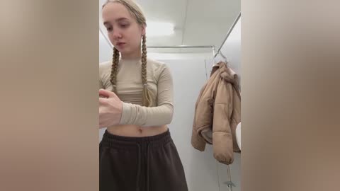 bambi_lu free recording from 2026-01-21 00:54:00