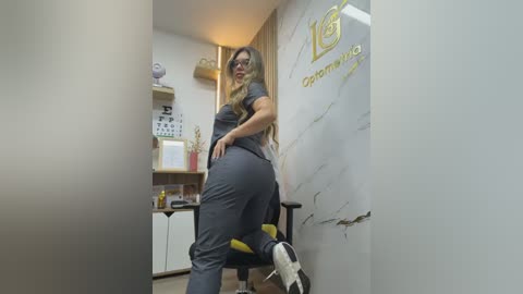 alicee16 free recording from 2026-01-25 00:34:00