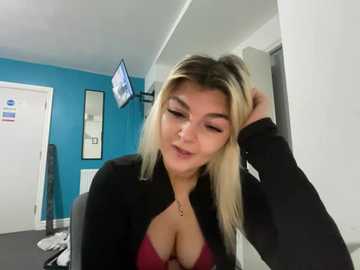 rosie_hipstergal free recording from 2026-01-26 03:19:00