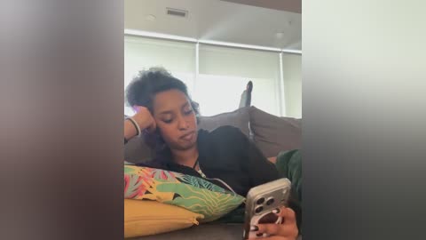 your_paris free recording from 2026-01-29 00:02:00