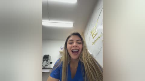 alicee16 free recording from 2026-02-01 00:02:00