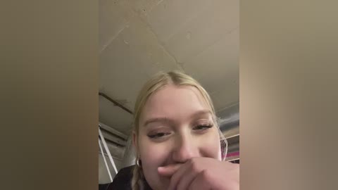 emmipemmi free recording from 2026-02-02 00:08:00