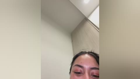 rae_lil_white free recording from 2026-02-03 00:33:00