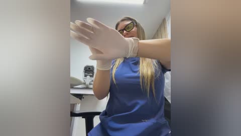 alicee16 free recording from 2026-02-04 00:05:00