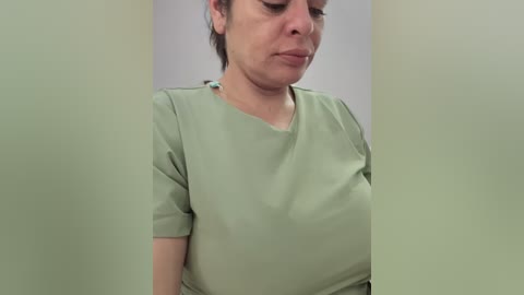 nathalia_28_ free recording from 2026-02-05 01:56:00