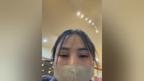 linh_2004 free recording from 2026-02-10 00:47:00