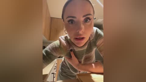 emasalis free recording from 2026-02-11 00:02:00