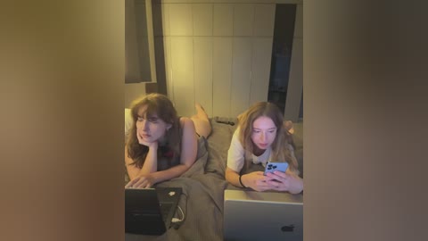 nura_n_sarah free recording from 2026-02-11 00:02:00