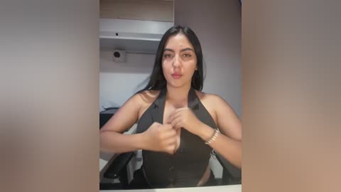 sofia_collins_ free recording from 2026-02-11 00:02:00