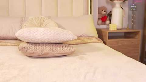 sary_hott free recording from 2026-02-12 00:10:00