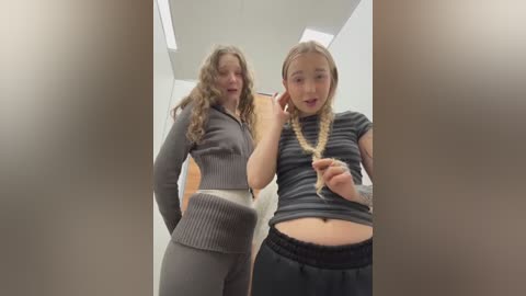 _teenytiny_ free recording from 2026-02-15 05:02:00