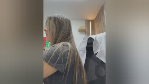 alicee16 free recording from 2026-02-15 00:09:00