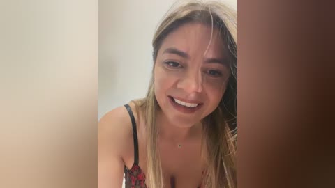 alicee16 free recording from 2026-02-15 02:13:00