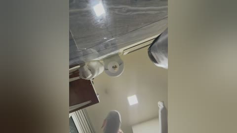 roouse free recording from 2026-02-15 05:02:00