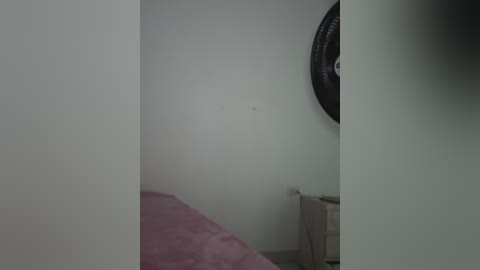 emmiiglow free recording from 2026-02-18 00:11:00