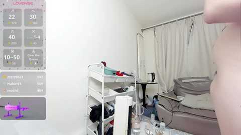 fox_yiyi free recording from 2026-02-18 04:36:00