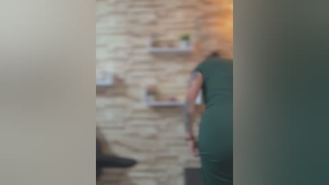 _abril_office1 free recording from 2026-02-19 00:39:00