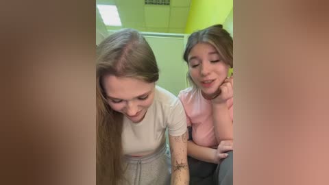 russianwoman free recording from 2026-02-19 00:43:00