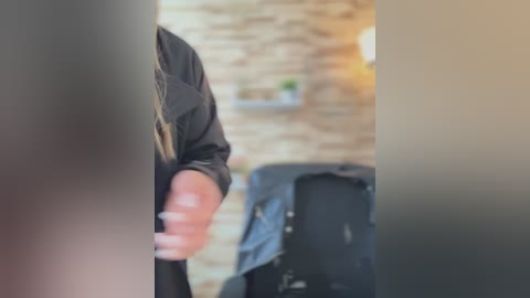 _abril_office1 free recording from 2026-02-20 00:18:00