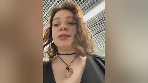 lucy_joy free recording from 2026-02-23 00:33:00