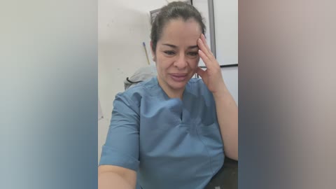 nathalia_28_ free recording from 2026-02-23 00:33:00