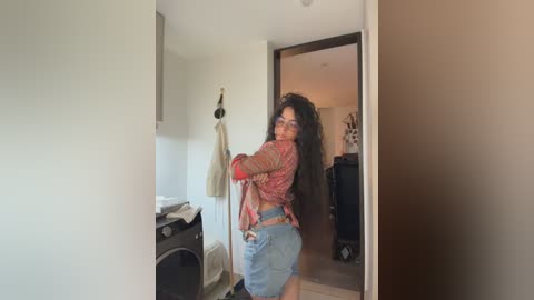 antoniart_ free recording from 2026-02-24 01:17:00