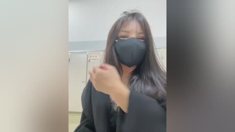 carlin_yiyi free recording from 2026-02-25 00:19:00