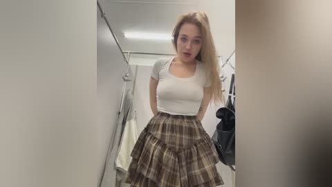 russianwoman free recording from 2026-02-27 00:04:00