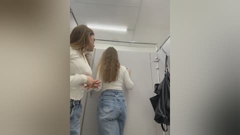 russianwoman free recording from 2026-02-28 02:34:00