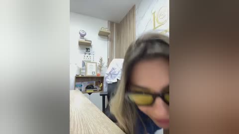 alicee16 free recording from 2026-03-01 00:50:00