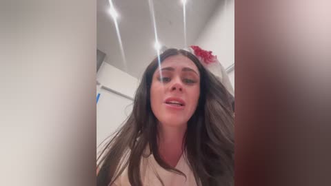 aus_queen free recording from 2026-03-01 00:07:00