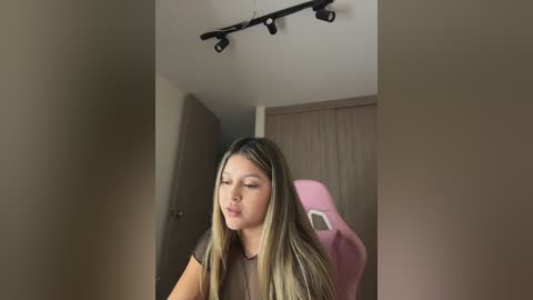 lunablossom_ free recording from 2026-03-03 00:32:00