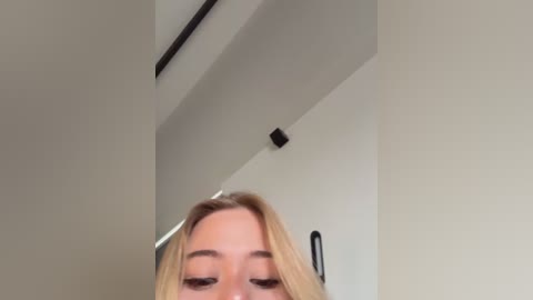 curchez_ free recording from 2026-03-04 00:00:00