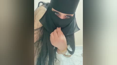 mari_layali free recording from 2026-03-05 00:43:00