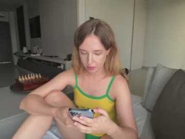 nura_n_sarah free recording from 2026-03-05 00:51:00