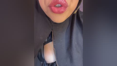 zahra_jalid free recording from 2026-03-05 00:43:00