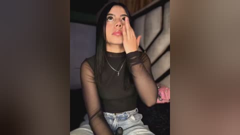 laura_khalifa free recording from 2026-03-06 00:09:00