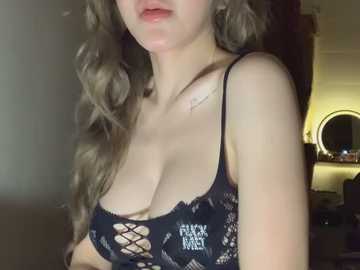 angela_angela free recording from 2026-03-09 00:55:00