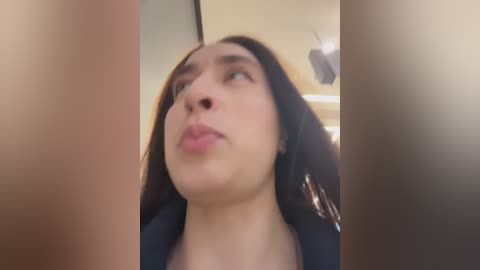 holly_play free recording from 2026-03-09 00:55:00