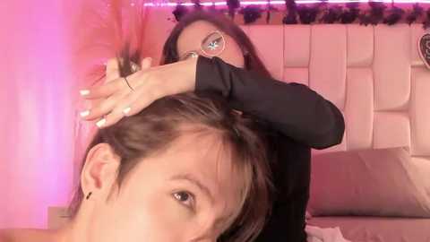 daphne_and_roger free recording from 2026-03-11 00:09:00